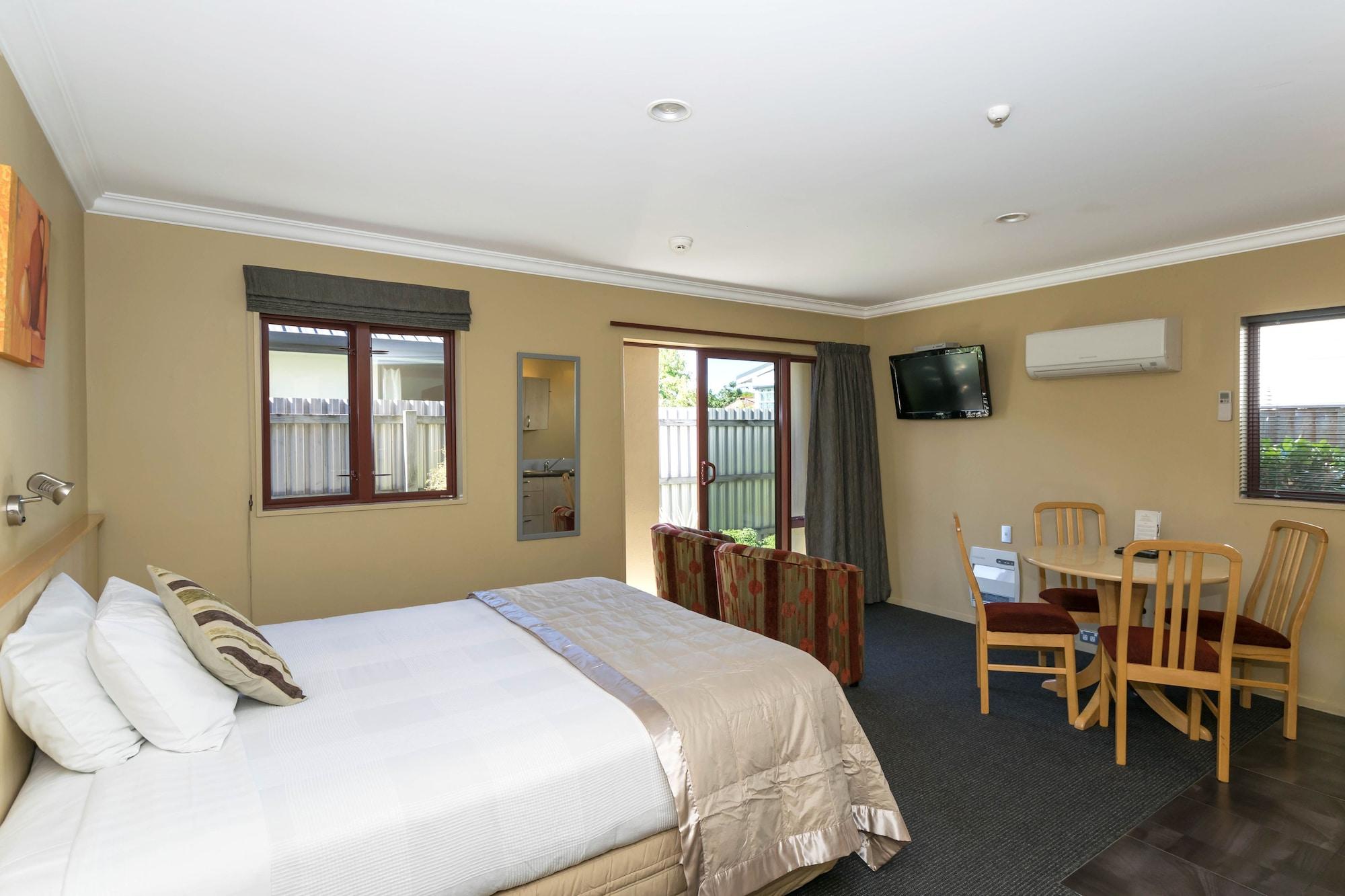 Blenheim Spa Motor Lodge Bagian luar foto